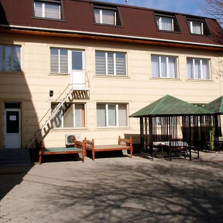 Sunrise Guest House Ош Екстериор снимка