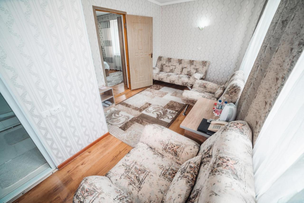 Sunrise Guest House Ош Екстериор снимка